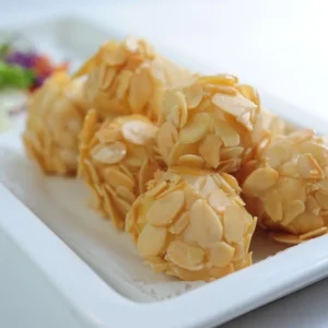 Mực ống chiên hạnh nhân