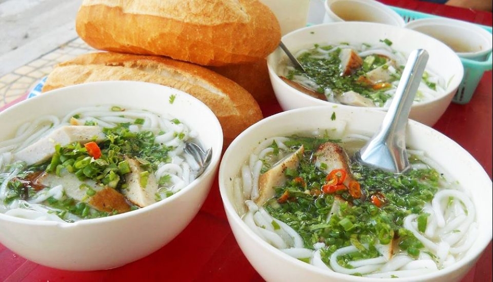 Bánh canh chả cá Hà Nội​