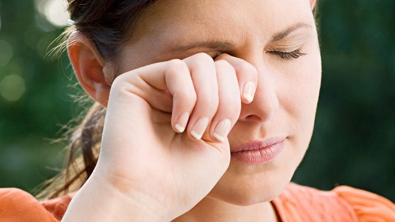 mắt phải giật nữ hên hay xui